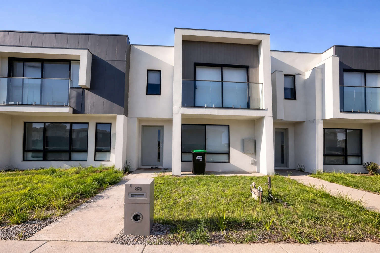 1/33 Louisville Drive, Thornhill Park VIC 3335