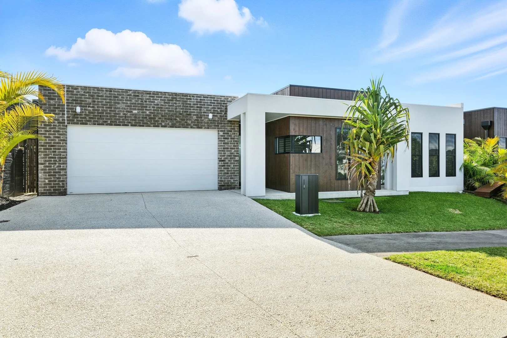 Primary image of 2 Carlyle Avenue, Thrumster NSW 2444