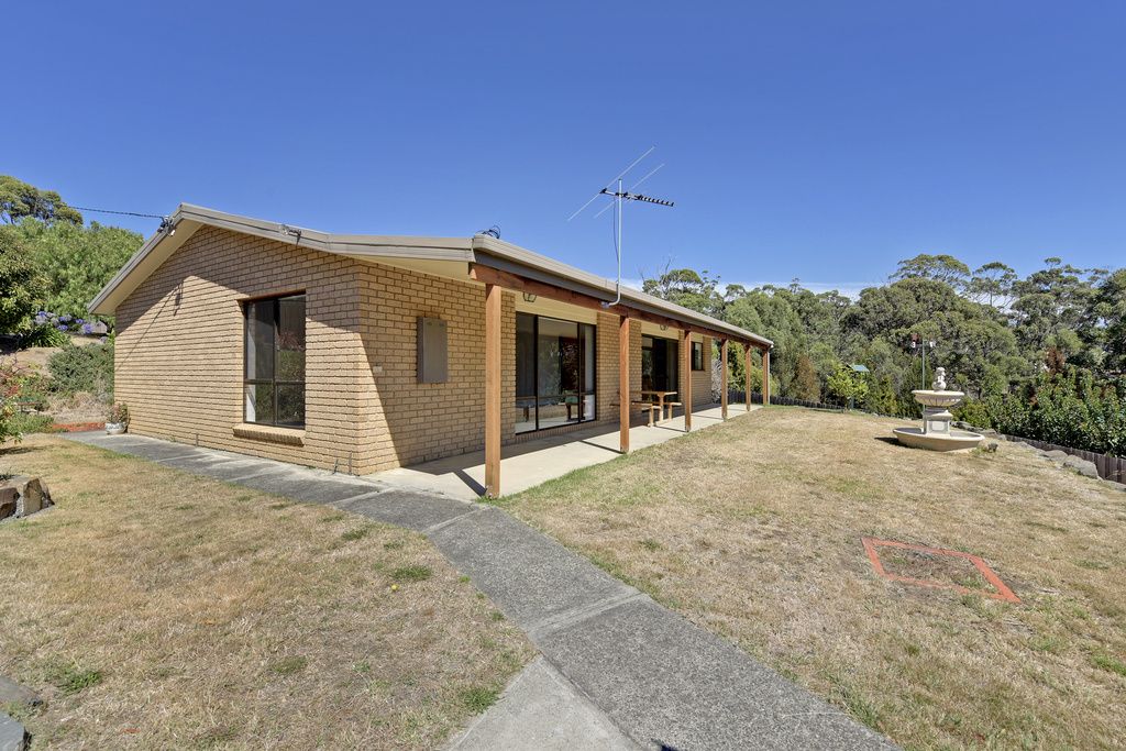 18 Greatbatch Drive, White Beach TAS 7184, Image 2