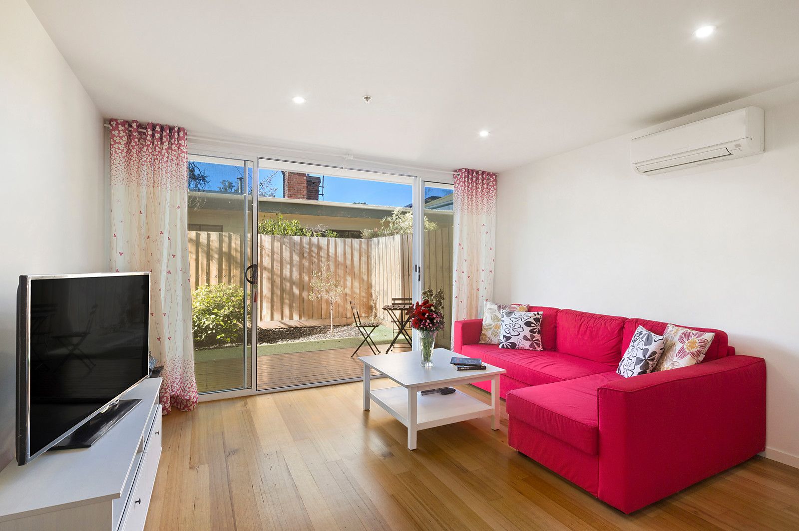 10/10 Charles Street, Brunswick VIC 3056, Image 1