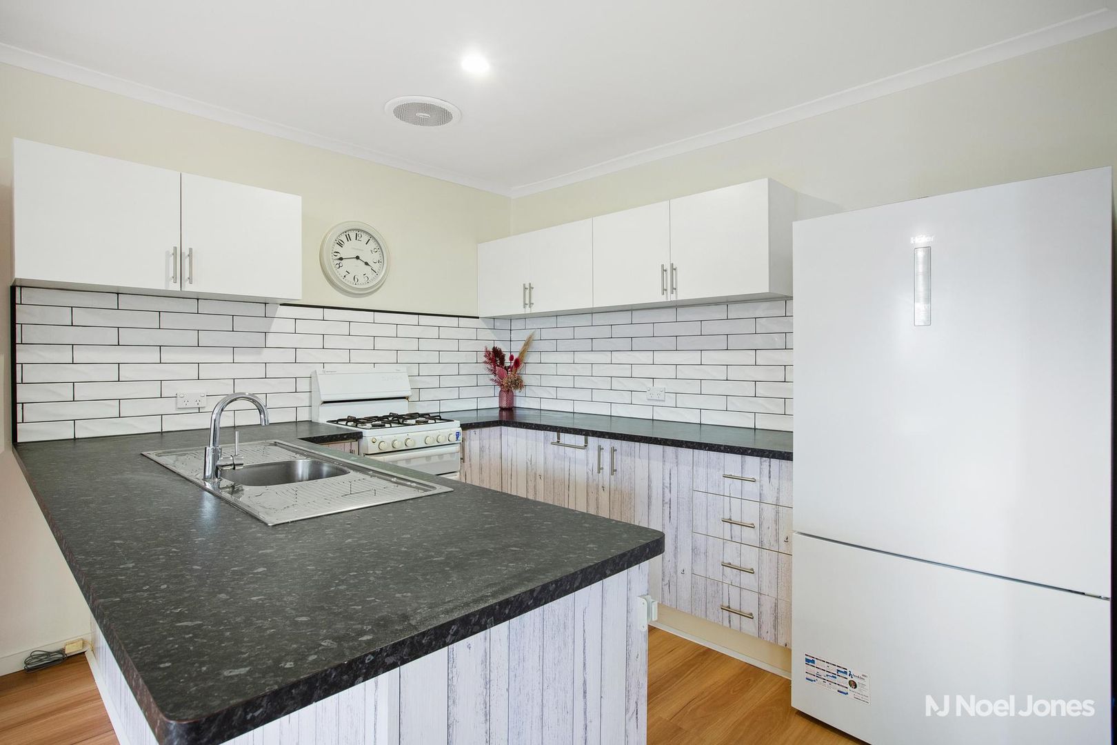 7/25 Karingal Street, Croydon North VIC 3136, Image 2