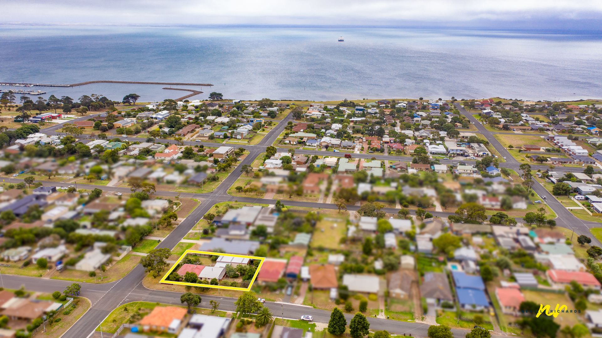 35 Gellibrand Street, Portarlington VIC 3223, Image 2