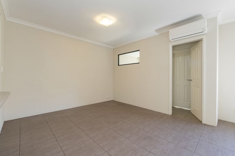 2/16 Mort Street, Rivervale WA 6103, Image 2