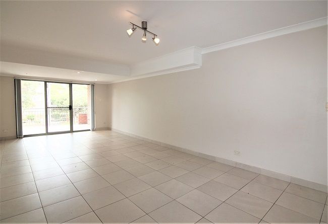 2 bedrooms Apartment / Unit / Flat in 5/14-16 Hampden Street BEVERLY HILLS NSW, 2209