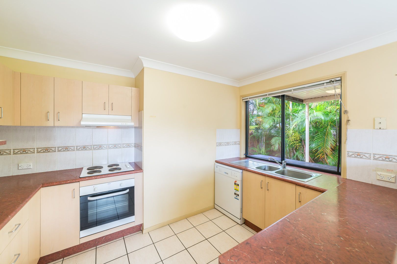 22/442 Pine Ridge Road, Coombabah QLD 4216, Image 1