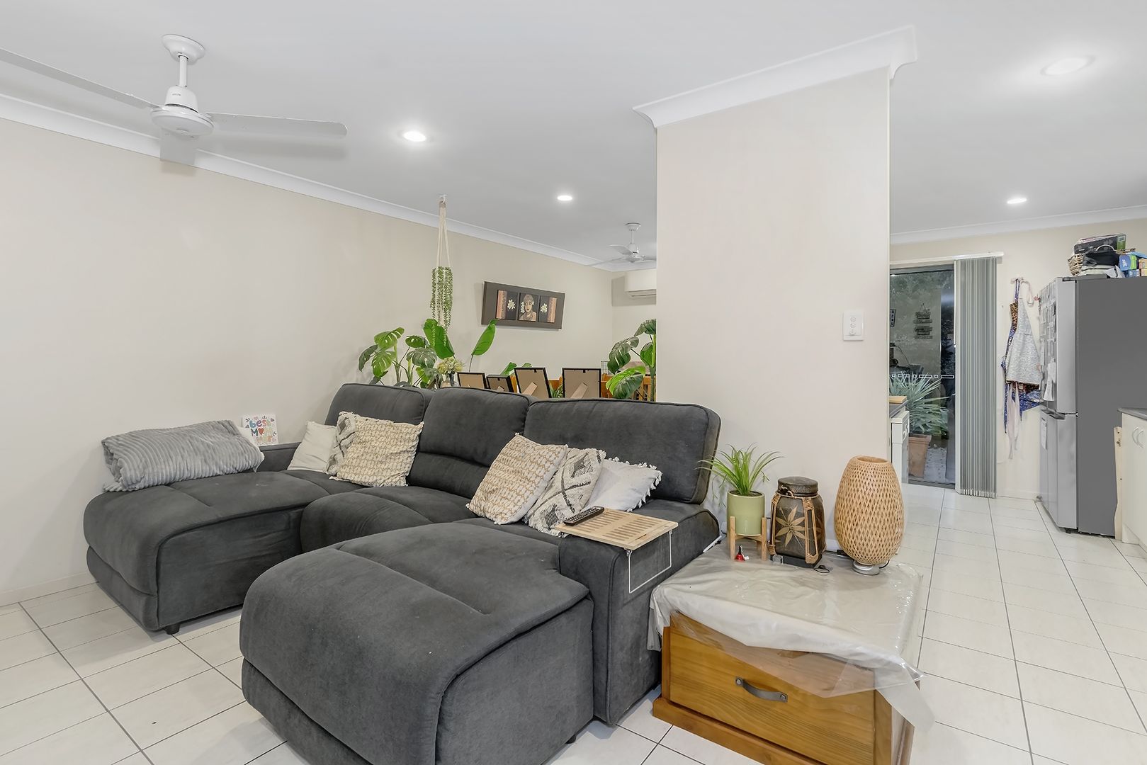 2/8 Seashell Avenue, Coomera QLD 4209, Image 2