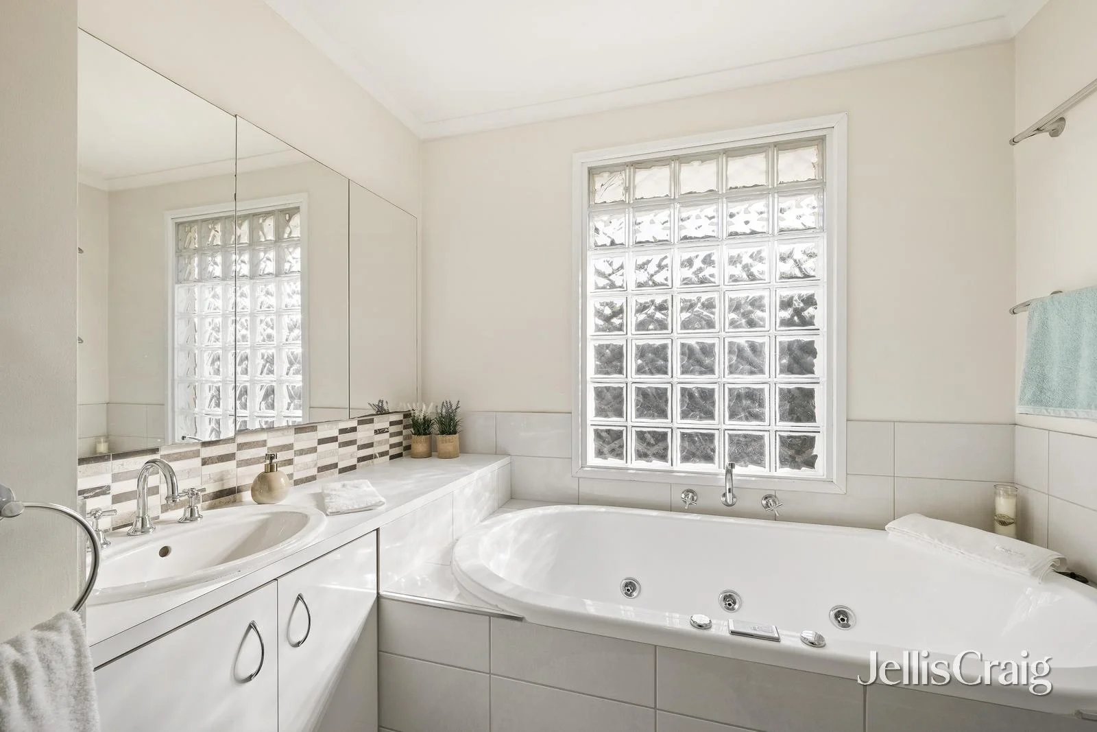 Additional image 9 of 4 Henty Court, Mooroolbark VIC 3138