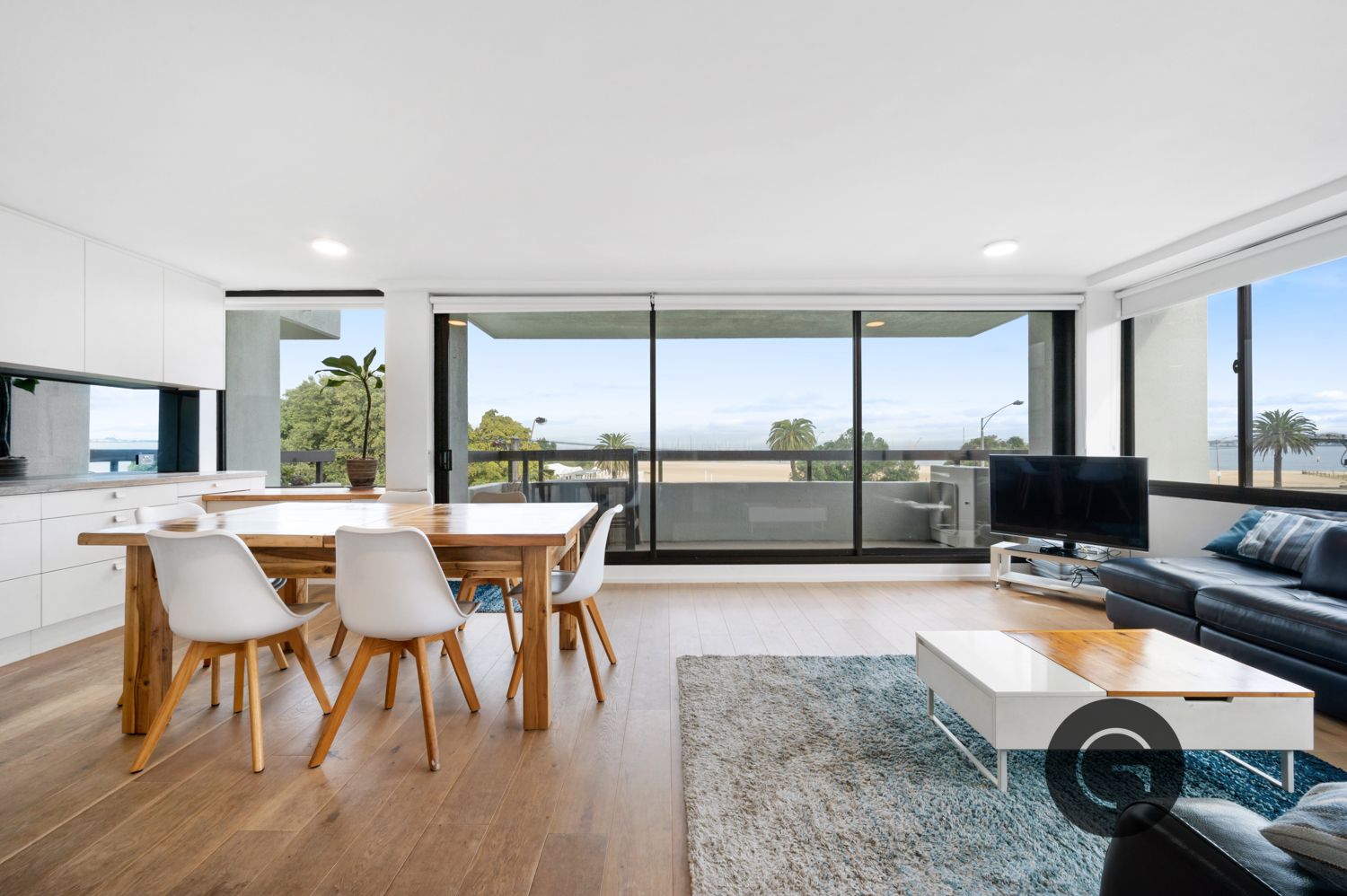 3 bedrooms Apartment / Unit / Flat in 23/325 Beaconsfield Parade ST KILDA WEST VIC, 3182