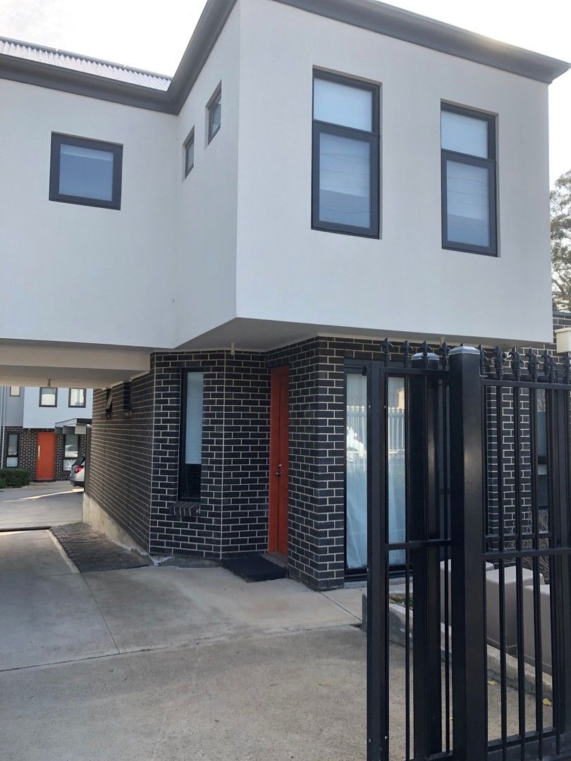 3 bedrooms Townhouse in 2/126 St Bernards Rd MAGILL SA, 5072