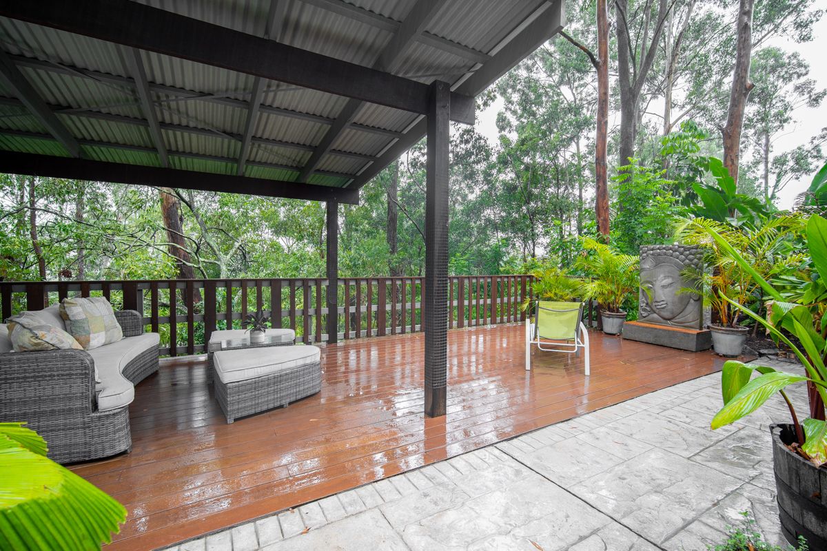 4 bedrooms House in 13 Calver Court CURRUMBIN WATERS QLD, 4223