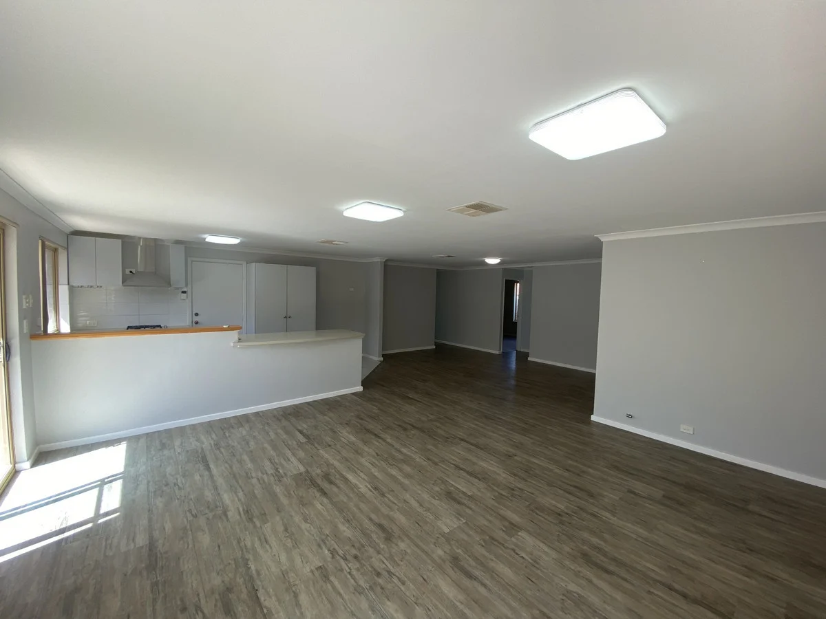 Additional image 13 of 26 Grand Paradiso Parade., Merriwa WA 6030