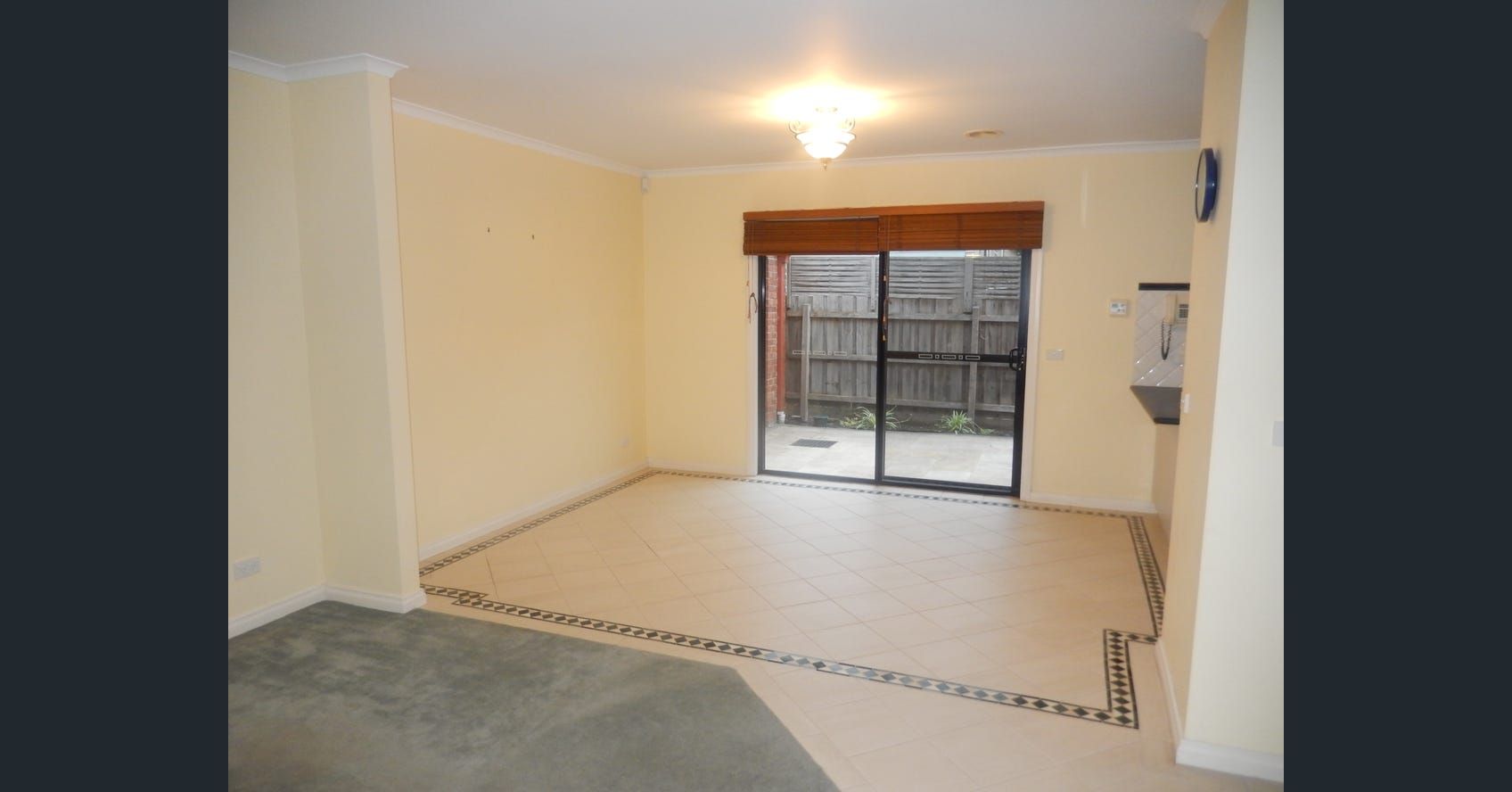 2/10 Stockdale Avenue, Clayton VIC 3168 Townhouse For Rent 550