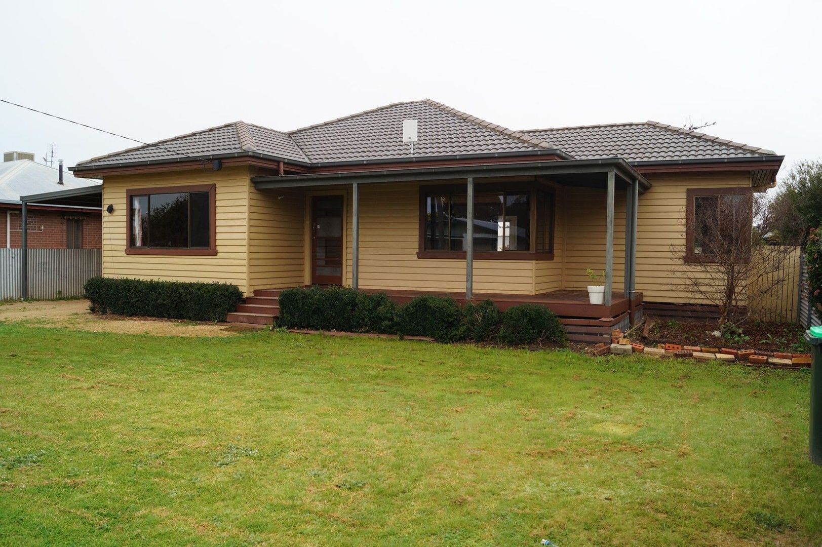 Sold 1 Mae Street, Numurkah VIC 3636 on 12 Oct 2022 2018013976 Domain
