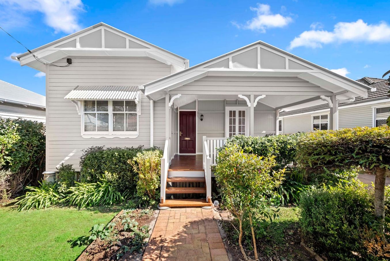 3 bedrooms House in 9 Sir Street NORTH TOOWOOMBA QLD, 4350