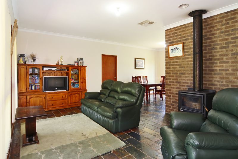 41-47 Duncan Street, Woolomin NSW 2340, Image 2