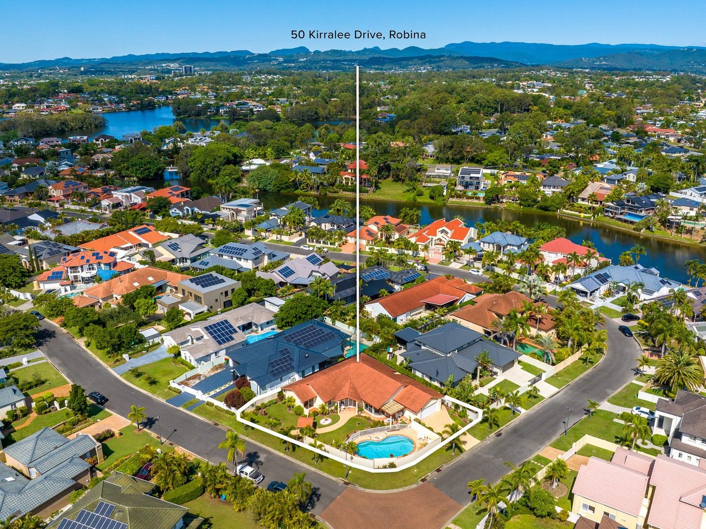 4 bedrooms House in 50 Kirralee Drive ROBINA QLD, 4226