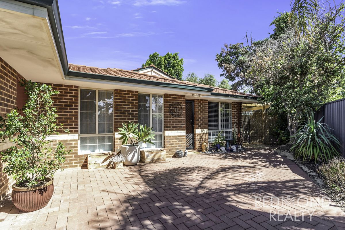 52A Ellenbrae Place, Marangaroo WA 6064, Image 1