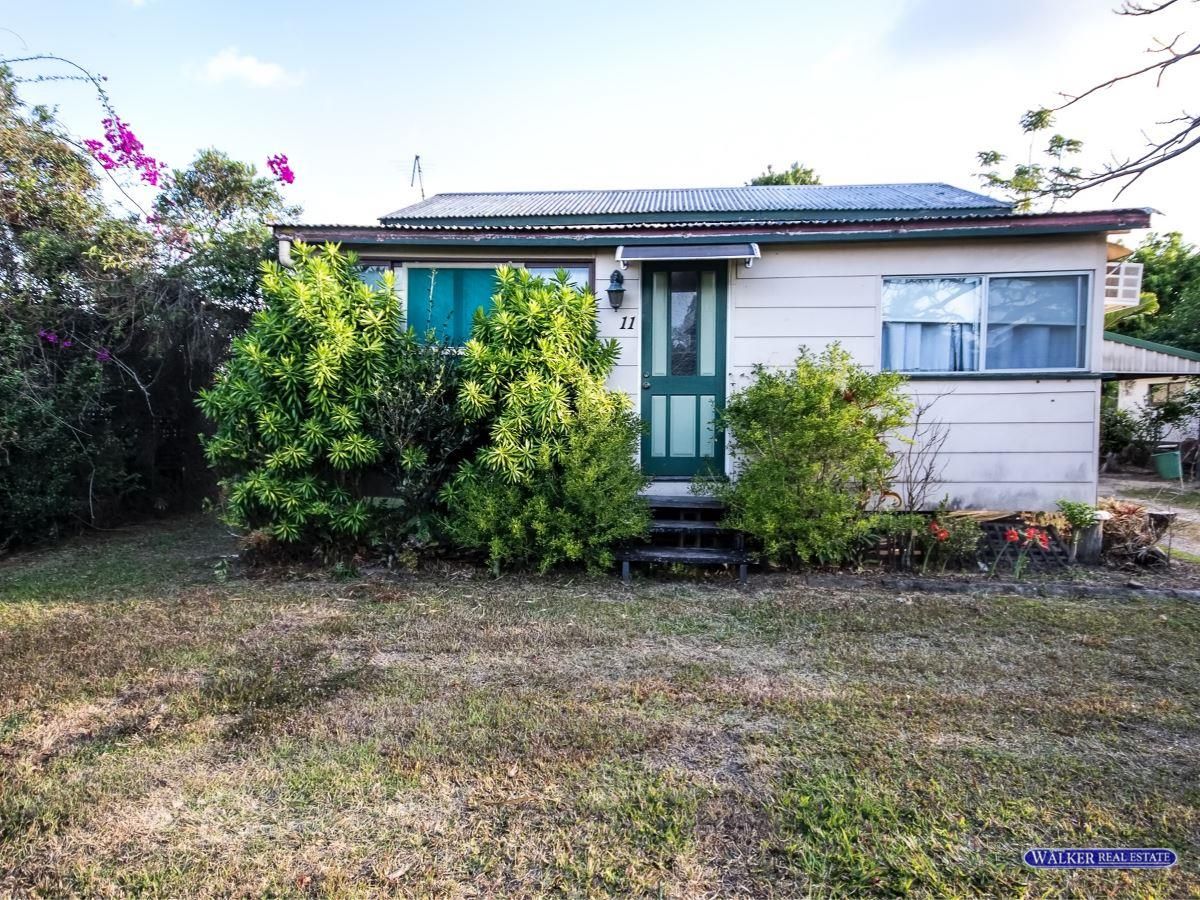 11 Perkins Street, Manoora QLD 4870, Image 0