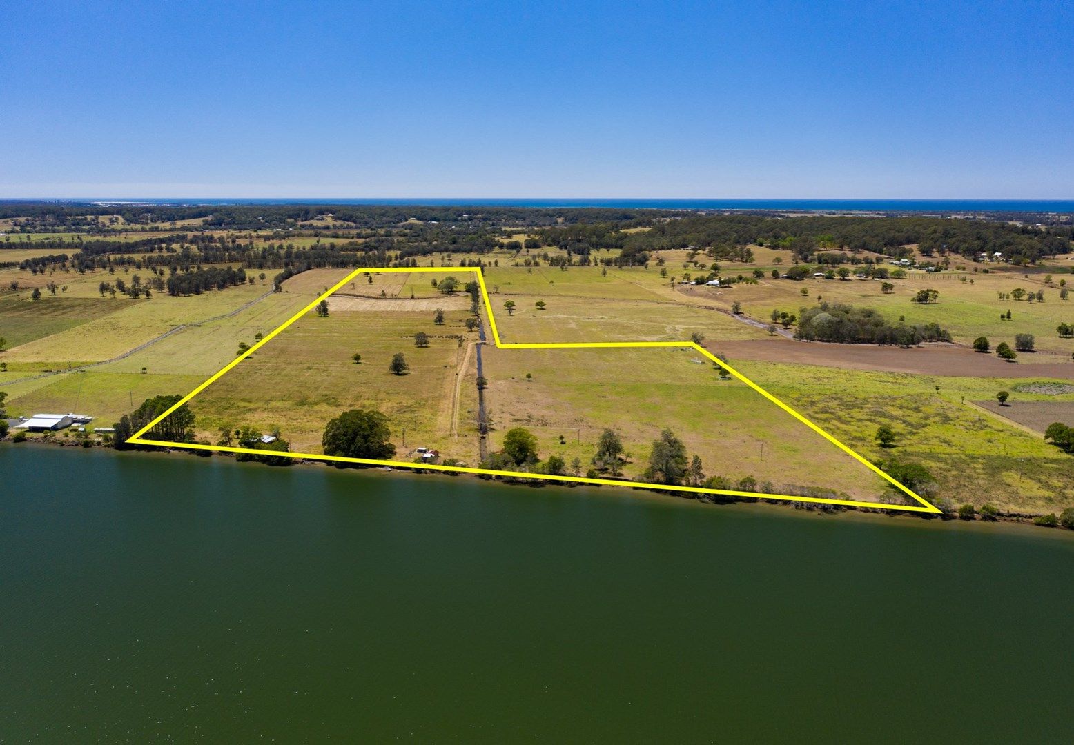 193 Oxley Island Road, Oxley Island Property History & Address