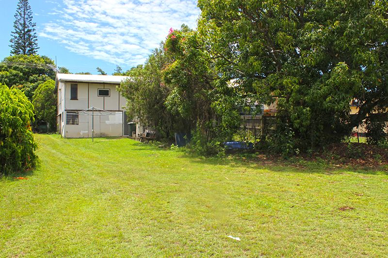 28 Walz Avenue, Mcewens Beach QLD 4740, Image 2