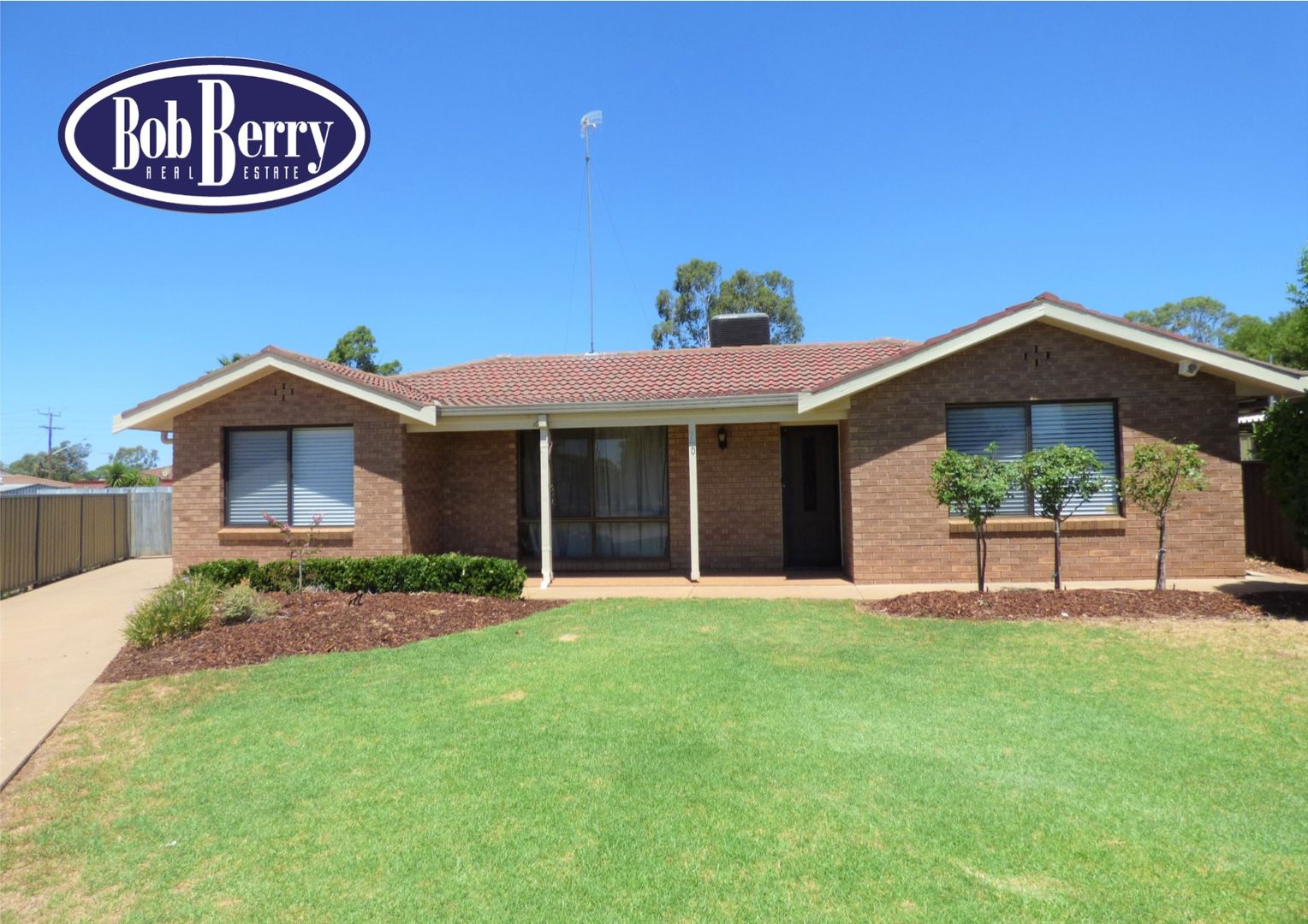 26 Chifley Drive, Dubbo NSW 2830