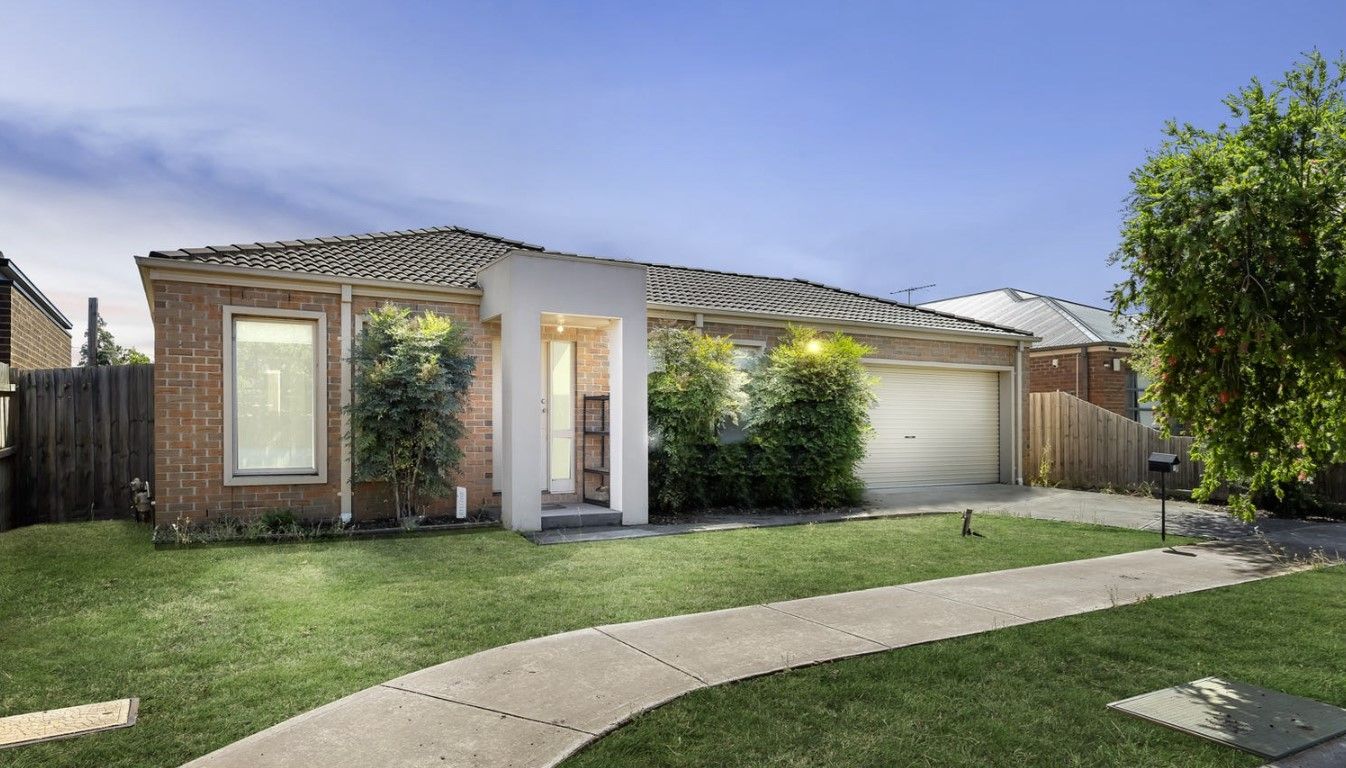4 bedrooms House in 7 Birdswing Terrace MELTON SOUTH VIC, 3338