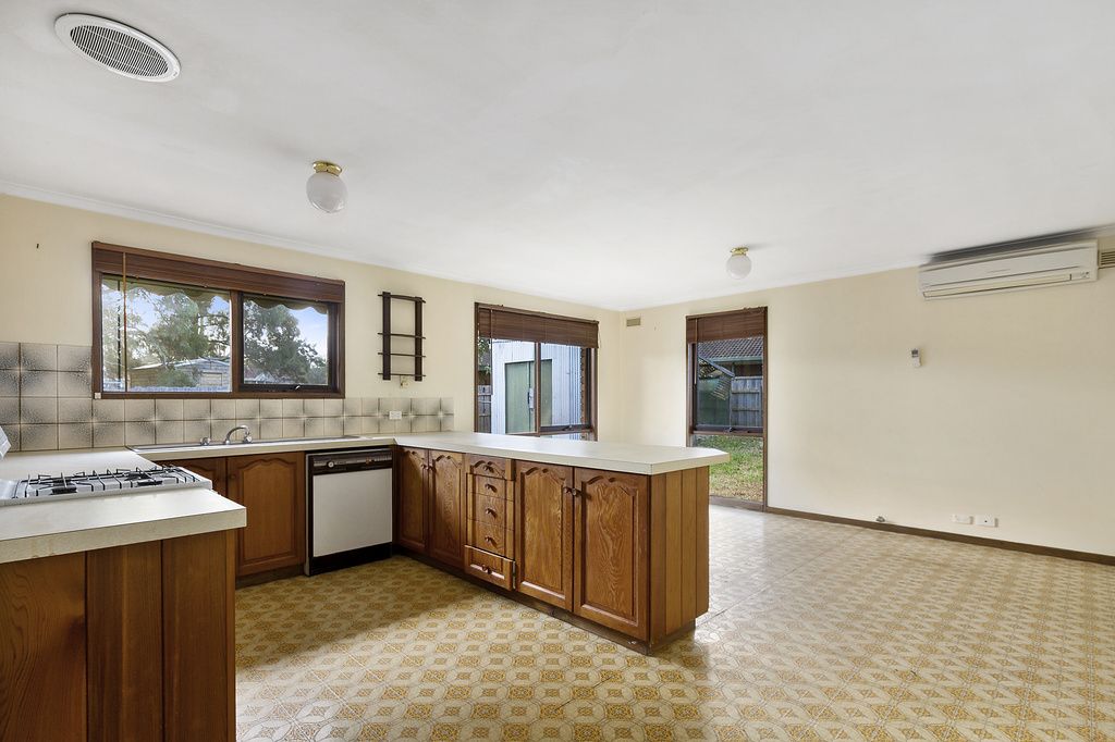 2 Bankin Court, East Bairnsdale VIC 3875, Image 1