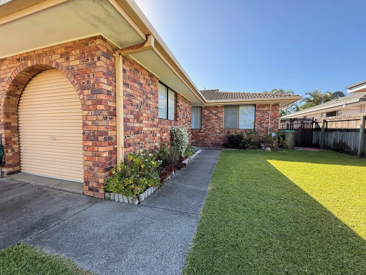 2/9 Wagtail Court, Burleigh Waters QLD 4220