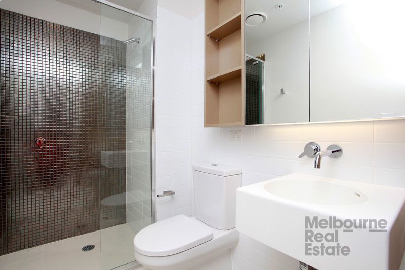 2605 33 Mackenzie Street Melbourne