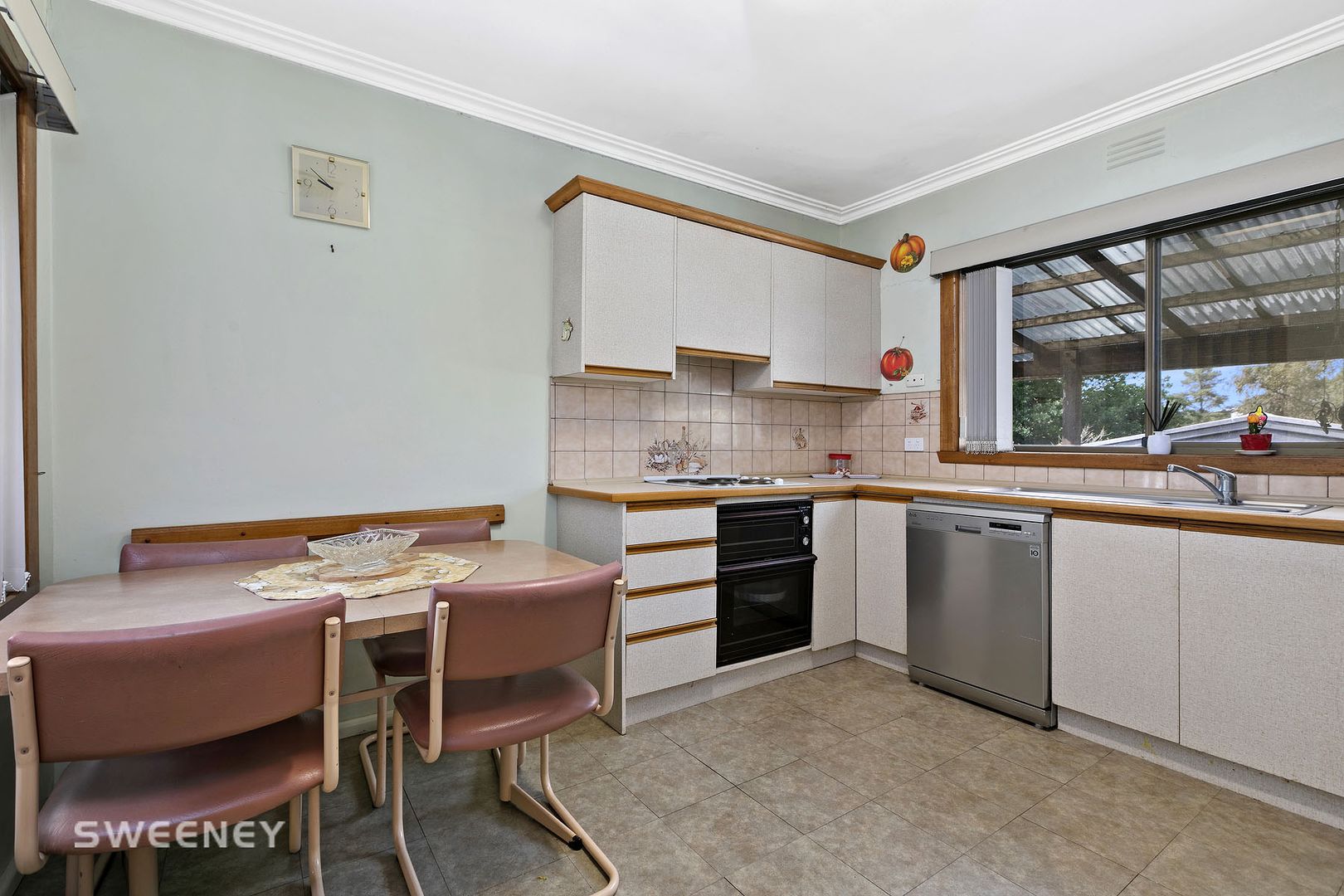 27 McIntosh Street, Sunshine VIC 3020, Image 2