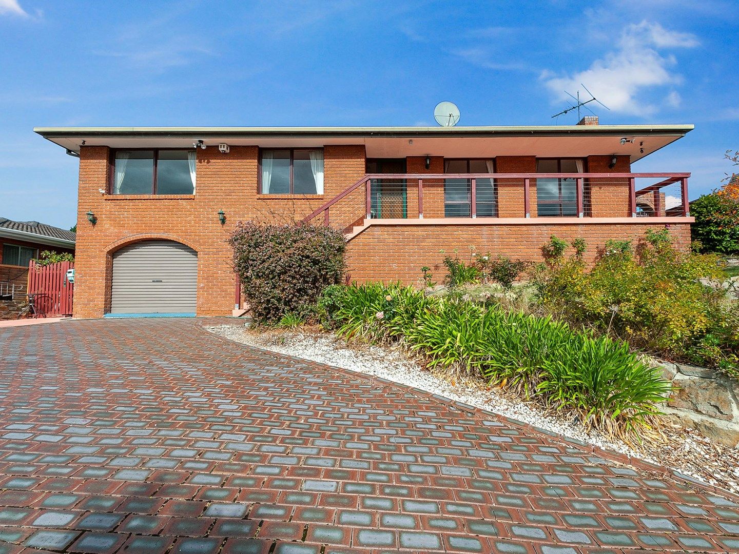 15 Louise Road, Austins Ferry Property History & Address Research