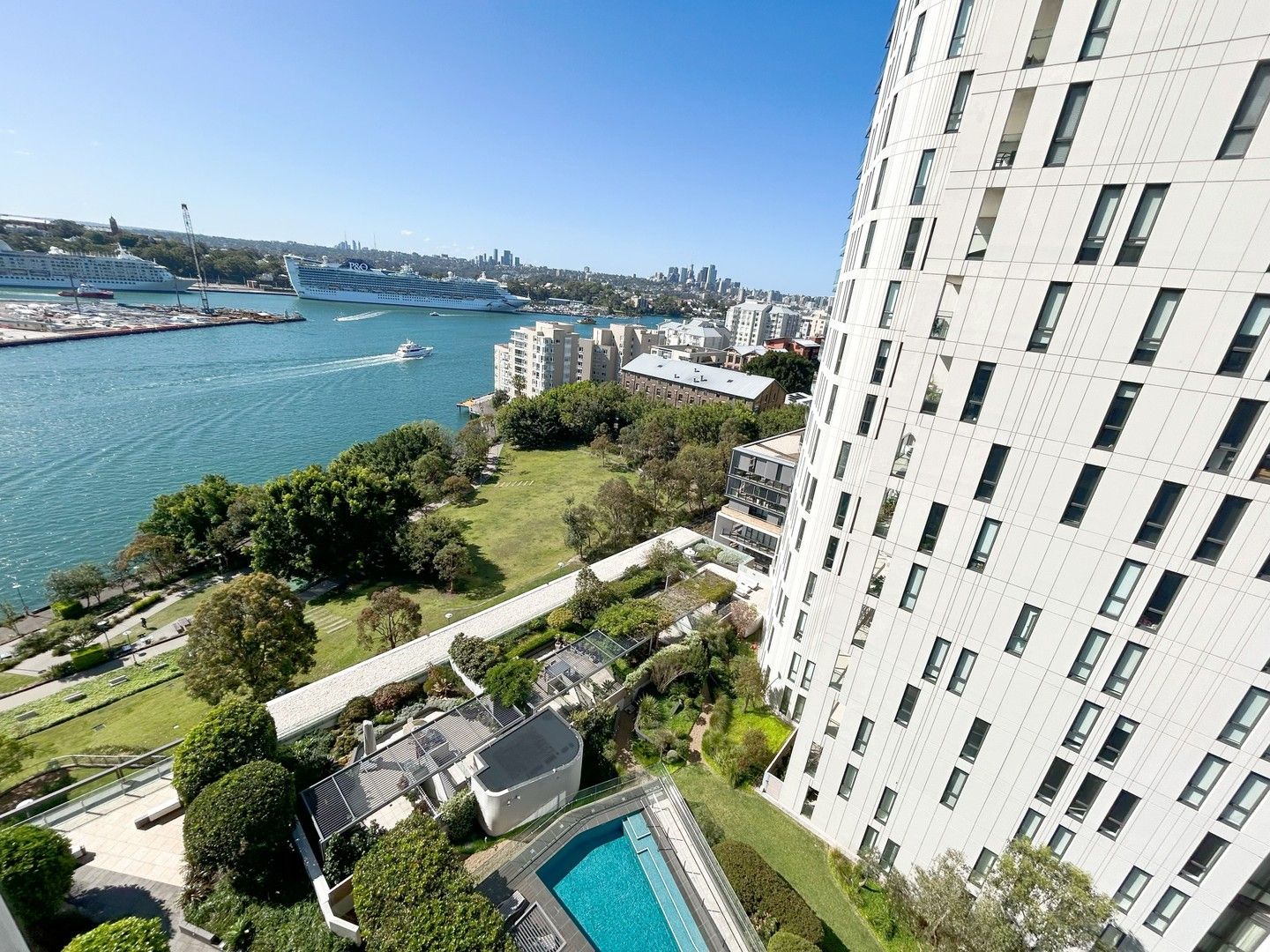 3 bedrooms Apartment / Unit / Flat in 10D/2 Distillery Drive PYRMONT NSW, 2009