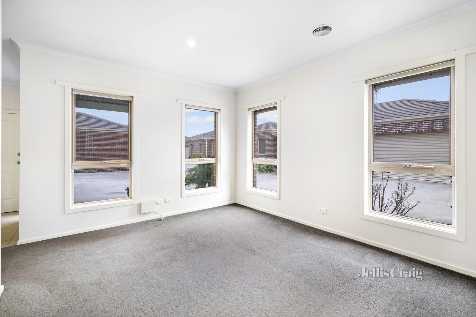 5/18 Gale Street, Canadian VIC 3350, Image 1