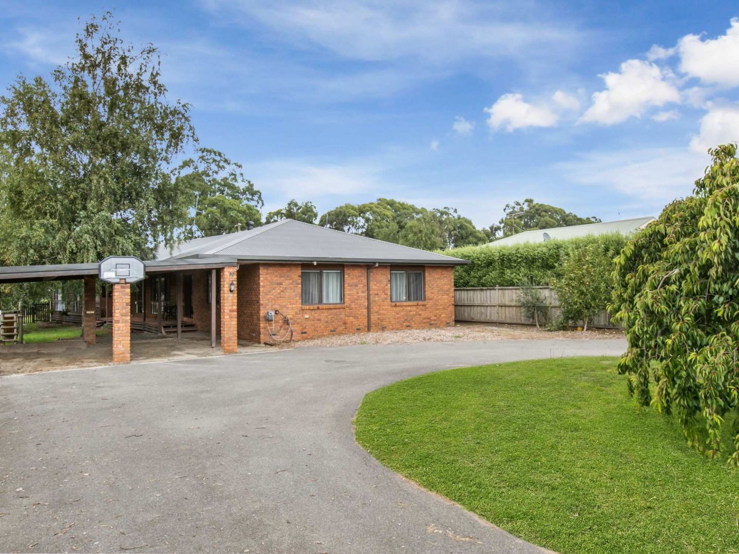 70 Young Street, Darnum VIC 3822, Image 2