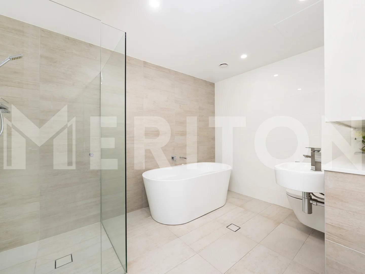 Additional image 9 of 2C/2 Como Crescent, Southport QLD 4215