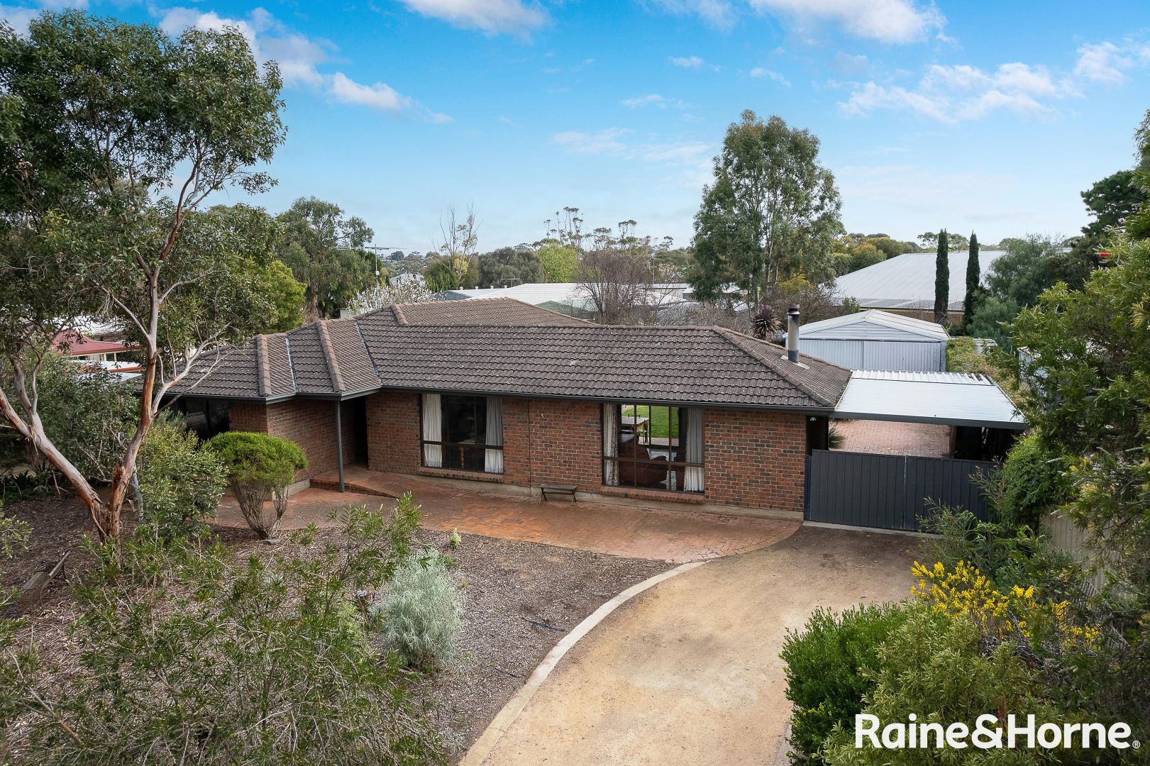 17 Kennedy Crescent, Strathalbyn SA 5255, Image 2