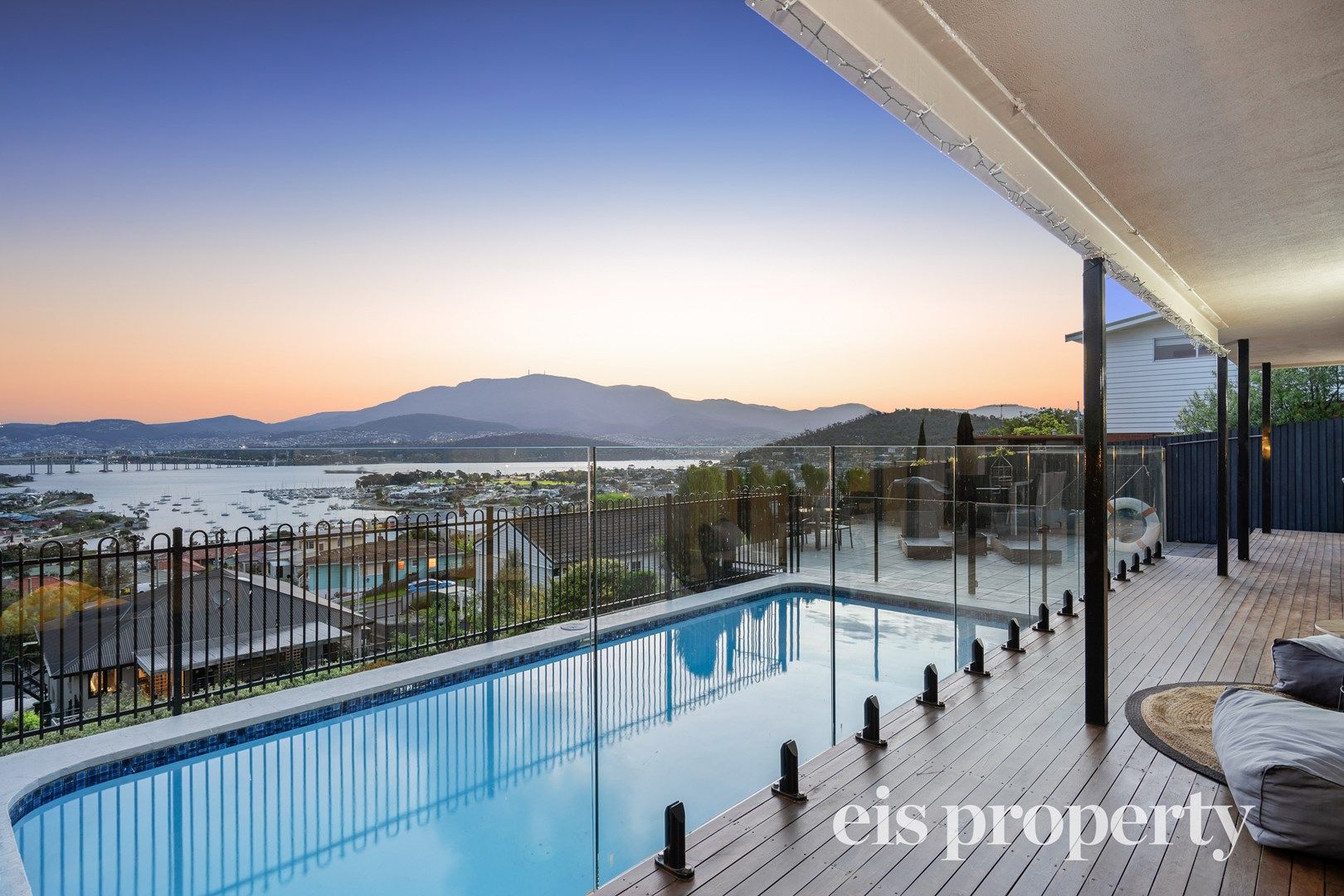 5 Karoola Crescent, Lindisfarne TAS 7015, Image 0