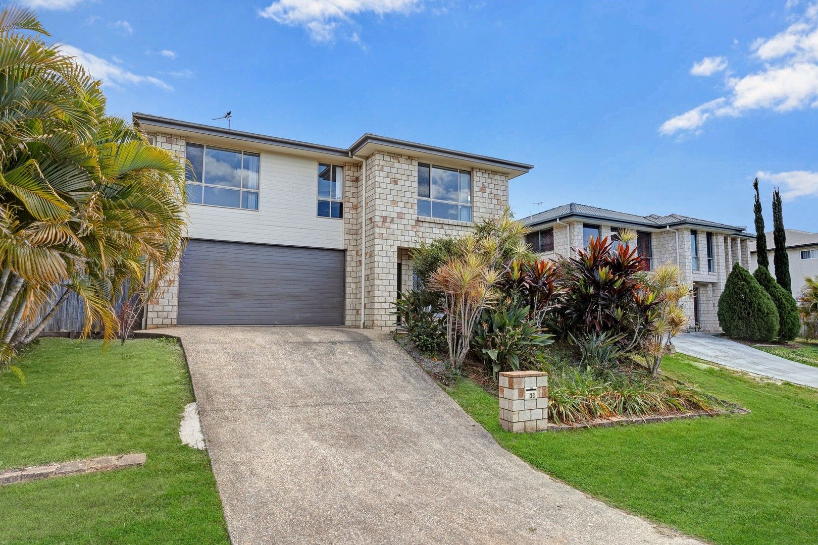 33 Hadrian Cres, Pacific Pines QLD 4211, Image 0