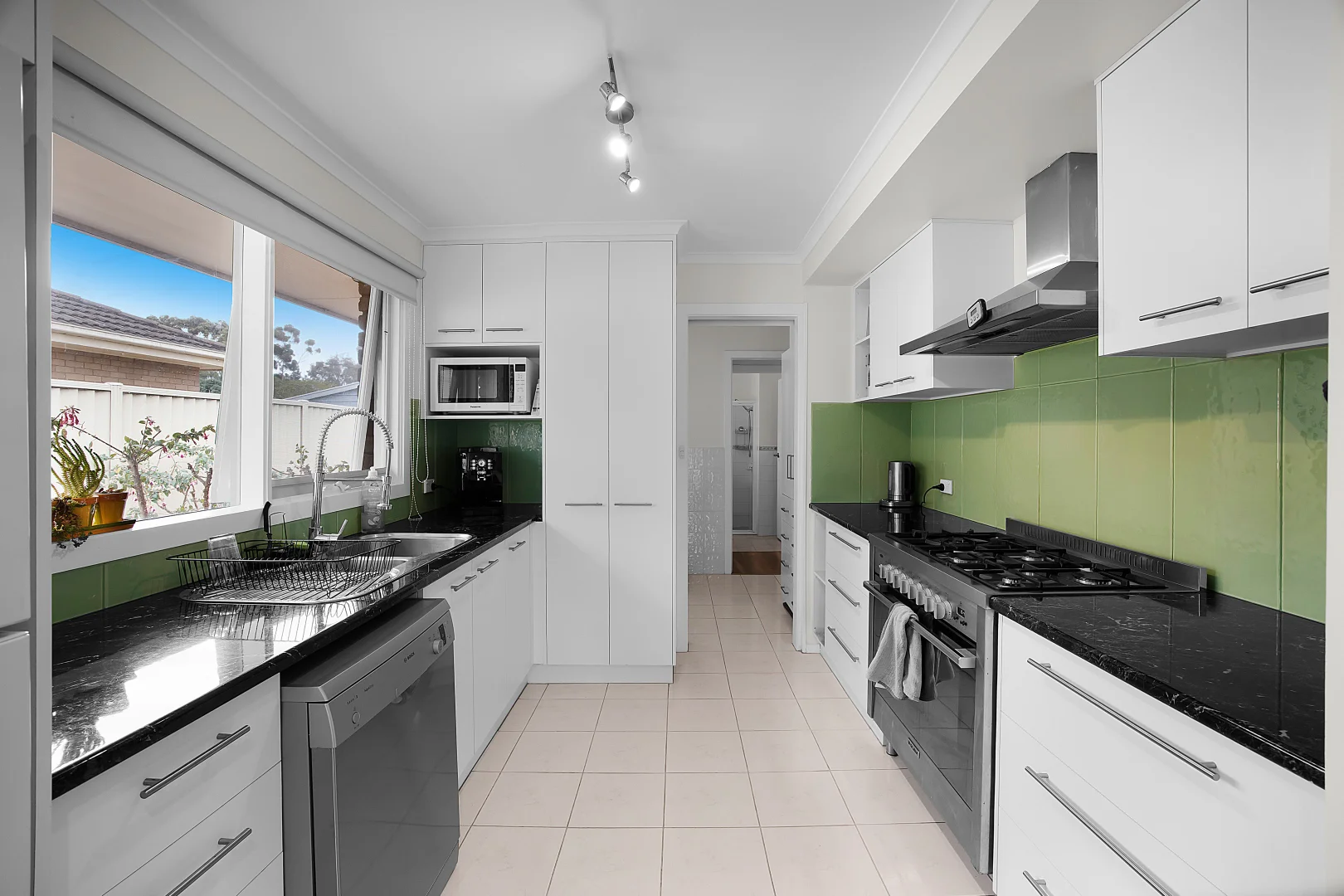 Additional image 3 of 42 Smeaton Close, Lara VIC 3212