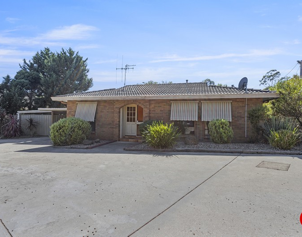 4/4 Carola Court, Kennington VIC 3550