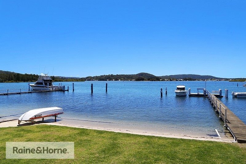 39 Nautilus Crescent, St Huberts Island NSW 2257, Image 2