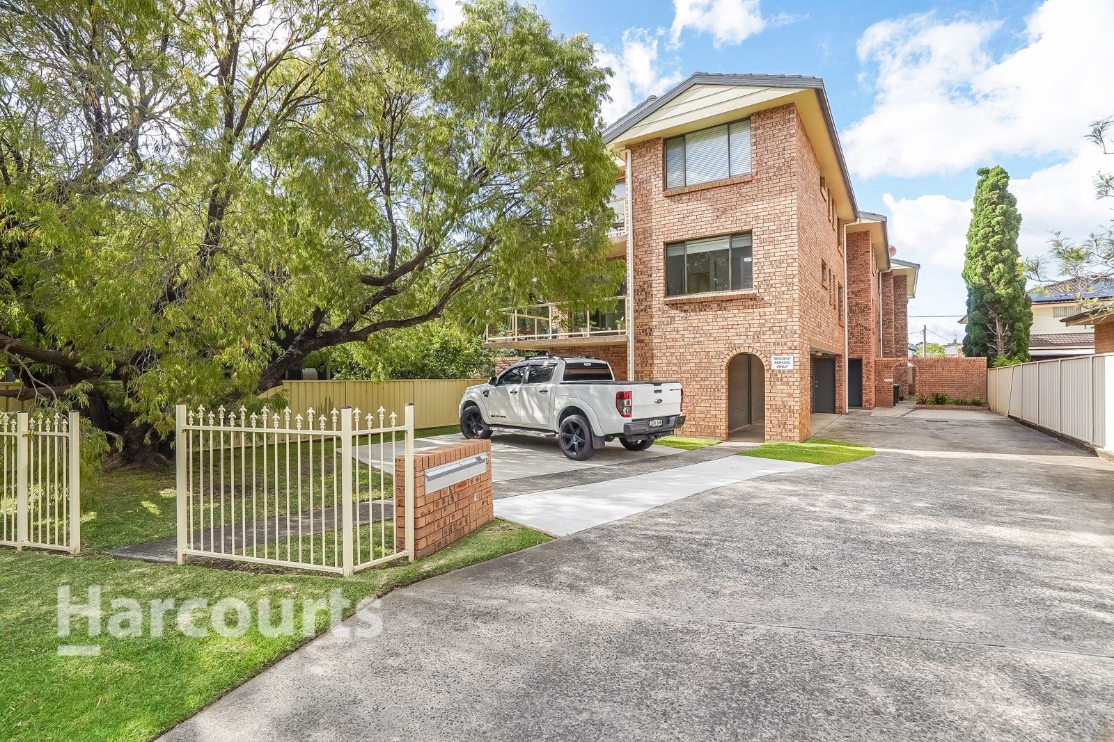 2 bedrooms Apartment / Unit / Flat in 3/10 The Esplanade THIRROUL NSW, 2515