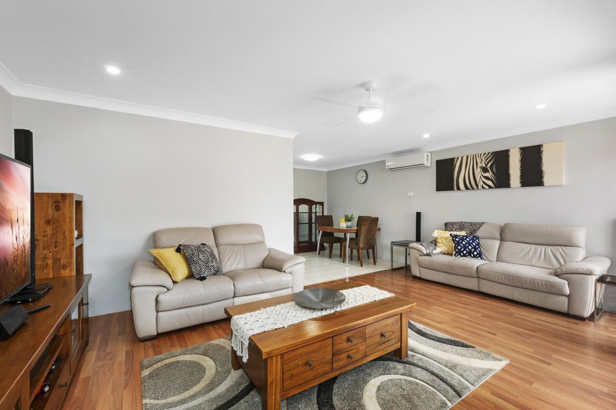 17 Lerwick Place, St Andrews NSW 2566, Image 2