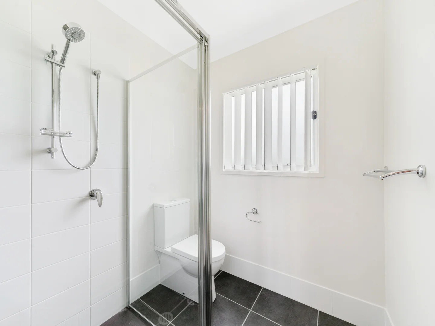 Additional image 7 of 16 Iris Street, Holland Park West QLD 4121