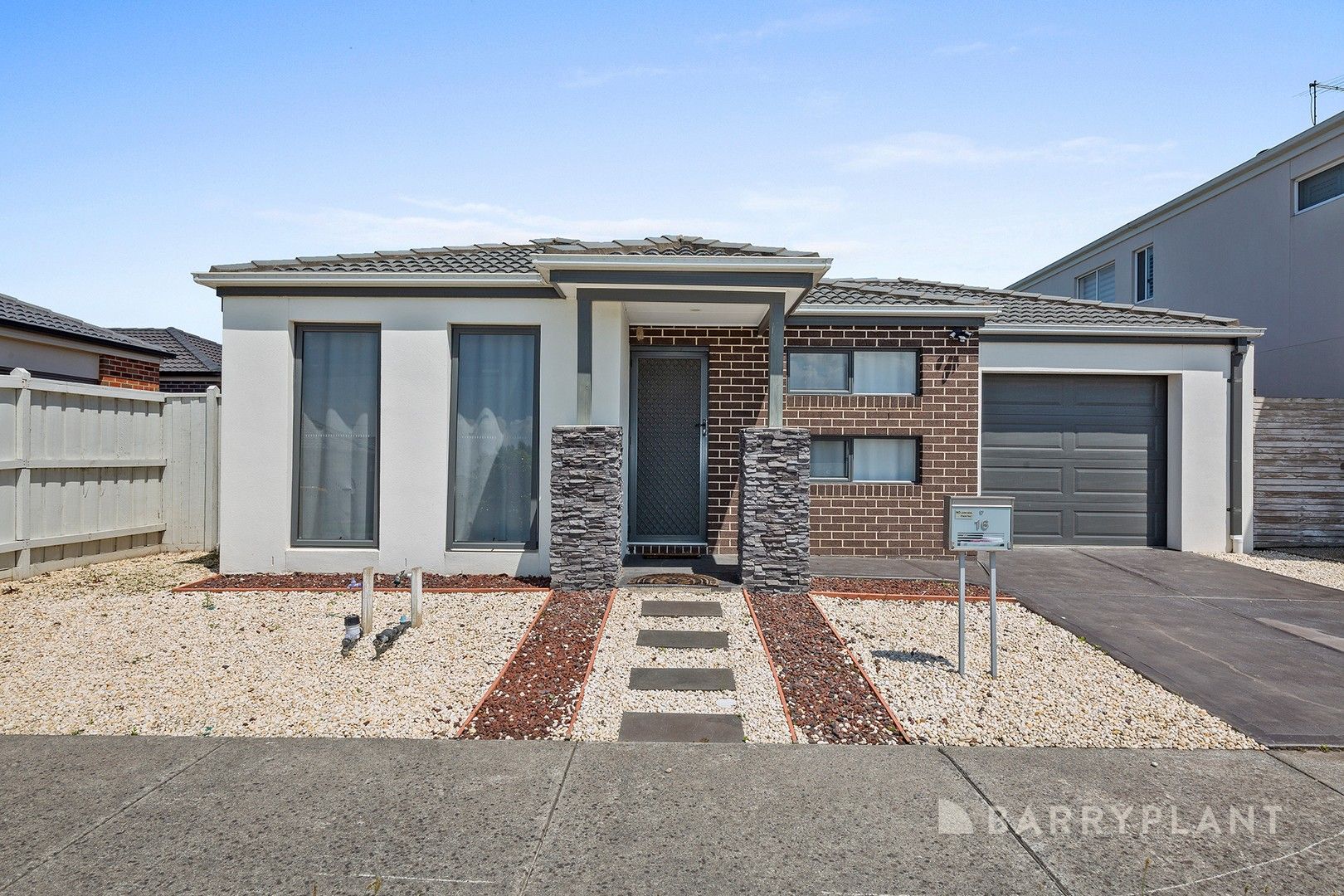 16 Bevington Crescent, Officer VIC 3809, Image 1