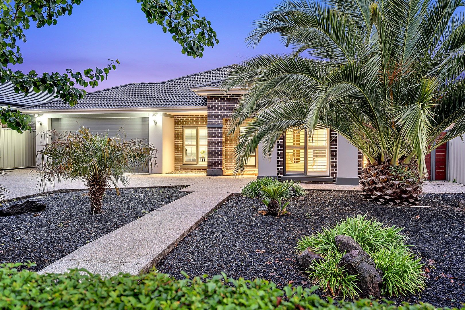 5 Laguna Place, Craigieburn VIC 3064, Image 0