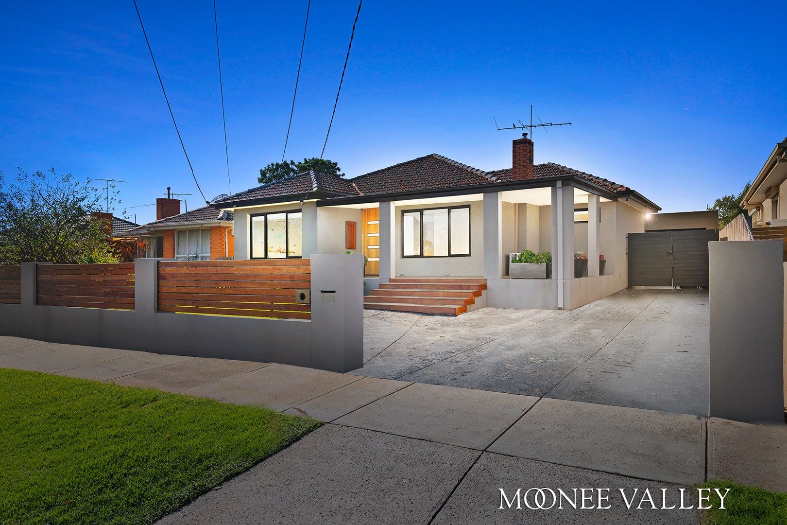 18 South Gateway, Avondale Heights VIC 3034, Image 0