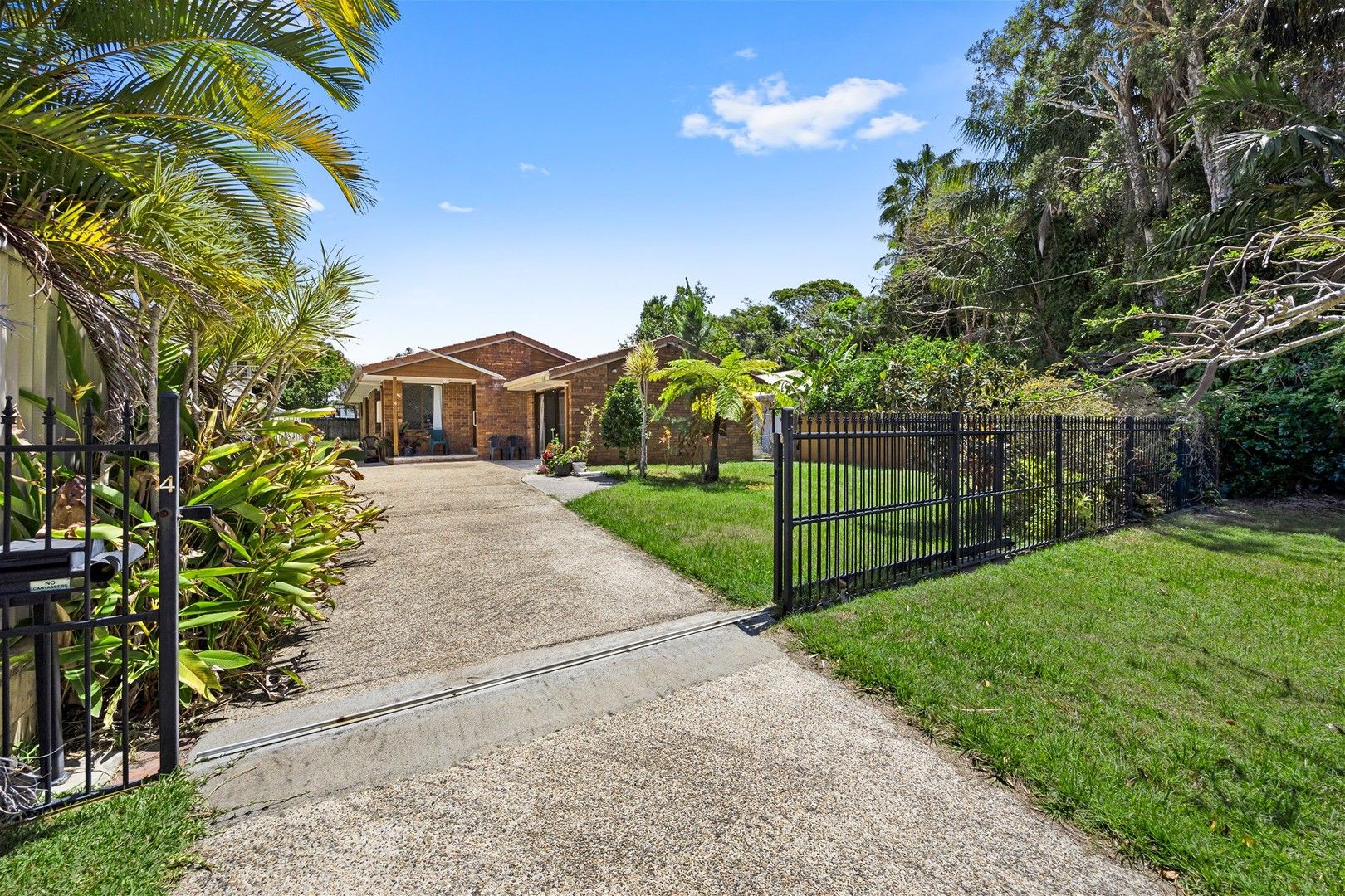 4 Roslin Street, Moffat Beach QLD 4551, Image 0