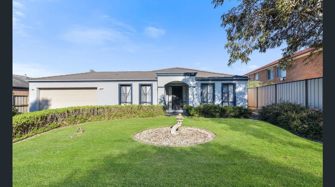 4 bedrooms House in 24 Merriwee Grove NARRE WARREN SOUTH VIC, 3805