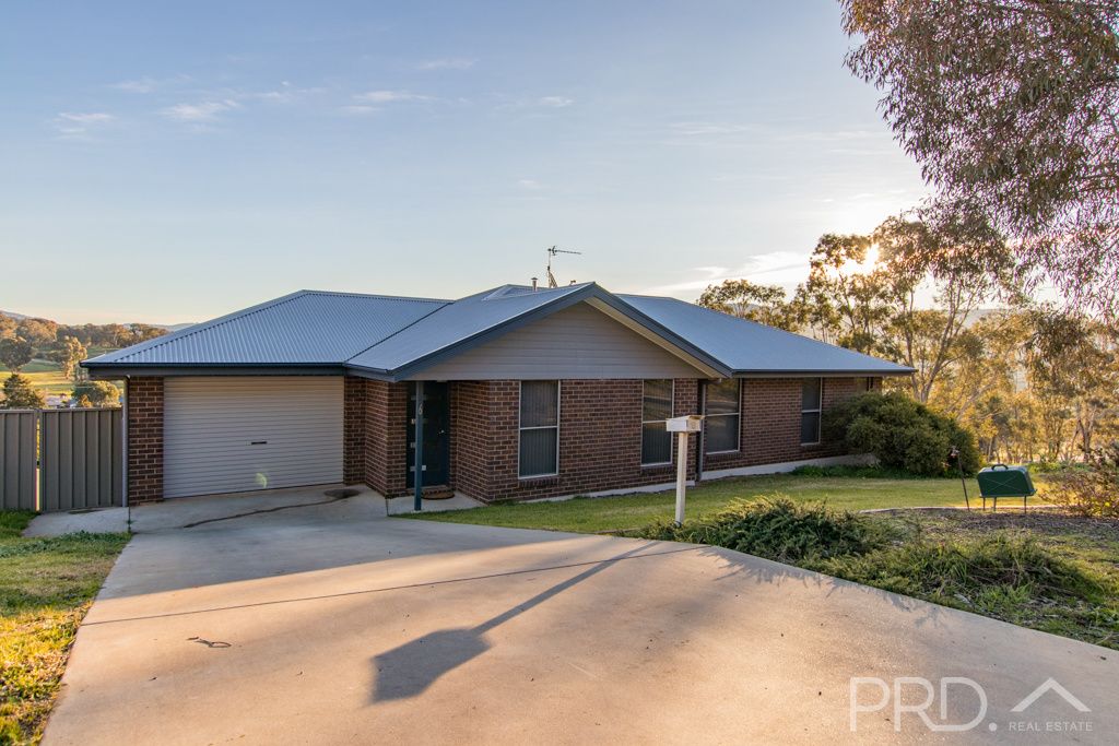 6 Eberlin Place, Tumut NSW 2720, Image 0